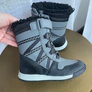 Merrell Snow Quest boots like new